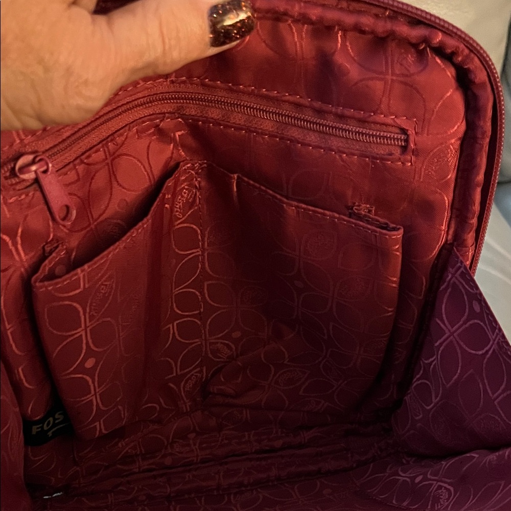 Fossil Deep Red Leather Crossbody  Messenger Bag - Picture 10 of 16